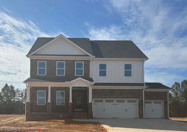 $669,328 | 7613 Valhalla Drive | Oak Ridge Township - Guilford County