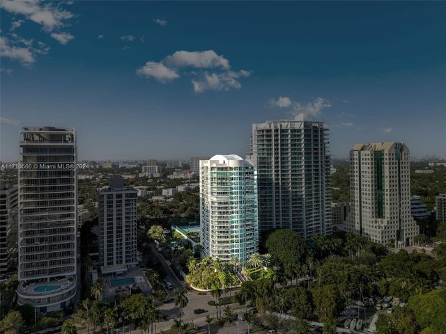 $3,300,000 | 2645 South Bayshore Drive, Unit 904 | Northeast Coconut Grove