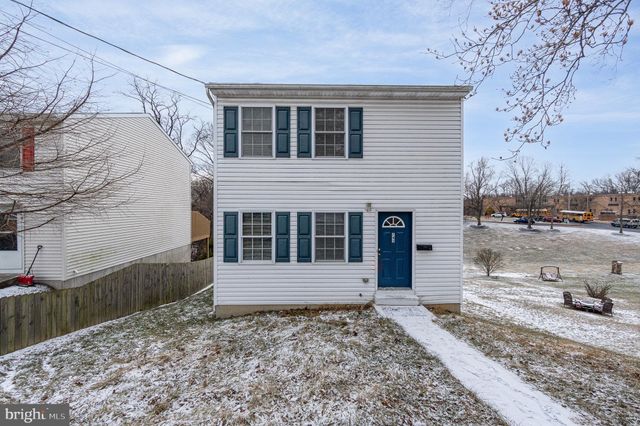 $249,900 | 743 Monroe Street | Bressler