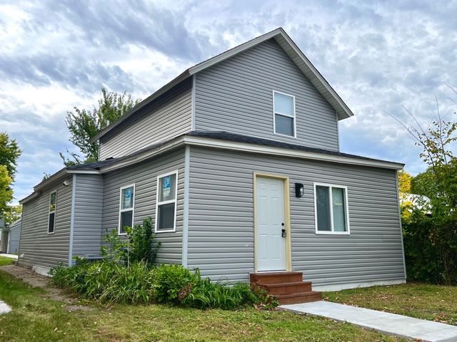 $374,900 | 2616 30th Avenue South | Seward