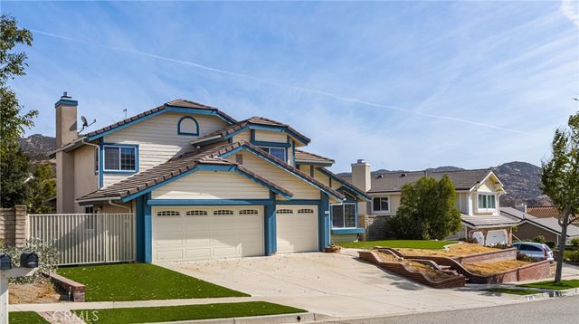 $1,100,000 | 3250 North Geronimo Avenue | East Simi Valley