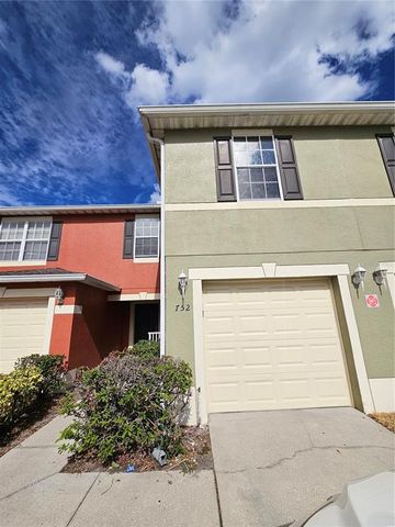 $2,300 | 752 Cresting Oak Circle, Unit 64 | Oakcrest at Southmeadow