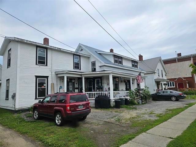 $299,000 | 35 Elm Street | Lyndonville