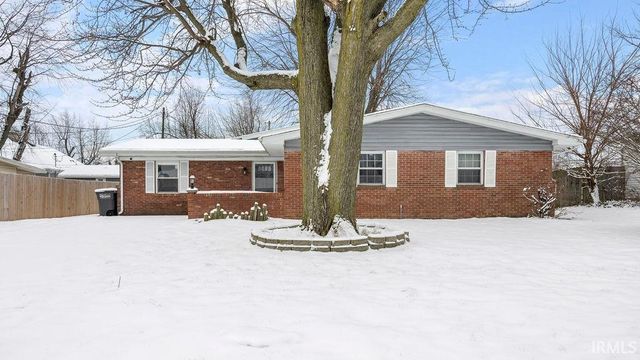 $220,900 | 1909 Mohr Drive | Cedar Crest