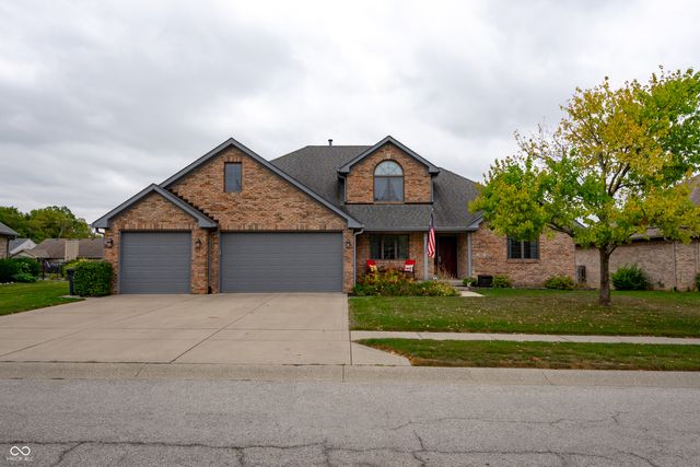 $439,900 | 1323 Park Meadow Drive | Park Meadow