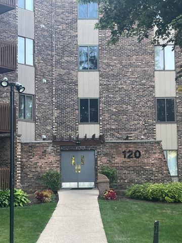 $199,900 | 120 Lakeview Drive, Unit 501 | Bloomingdale