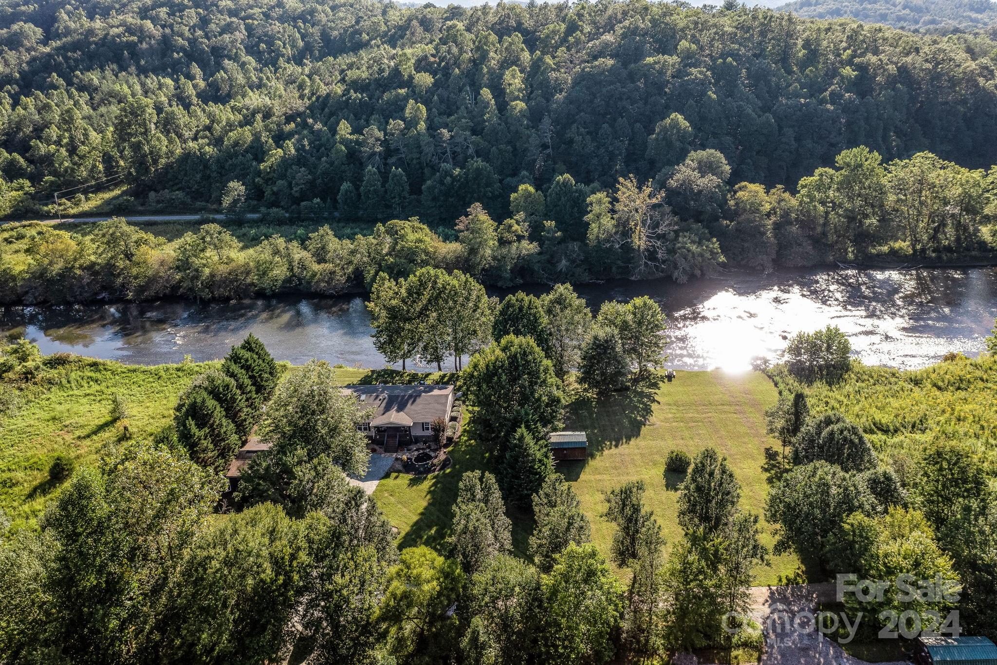 a view of lake from yard