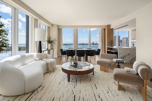 $5,625,000 | 50 Bridge Park Drive, Unit 24A | Brooklyn Heights