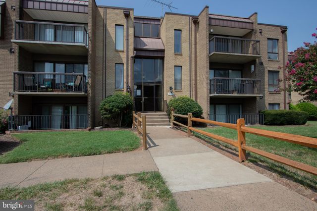 $189,000 | 7593 Gales Court, Unit 3 | Summertree Condominiums