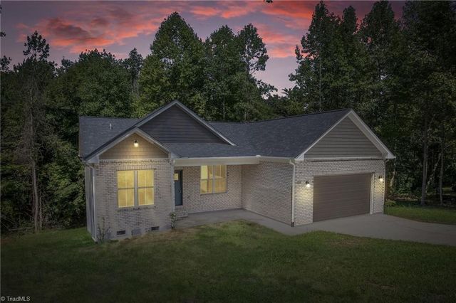 $314,500 | 2113 Lancey Drive | High Point