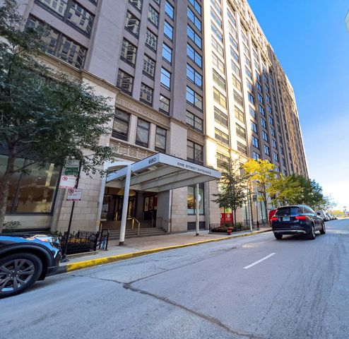 $630,000 | 680 North Lake Shore Drive, Unit 1316 | Near North Side