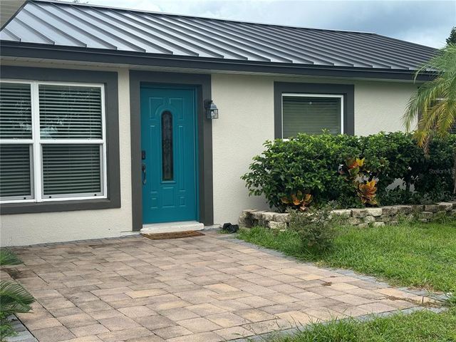 $1,995 | 312 Gardenia Road | Buenaventura Lakes