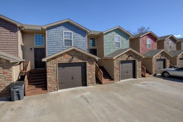 $1,330 | 1718 Thistlewood Drive, Unit G | Thistlewood