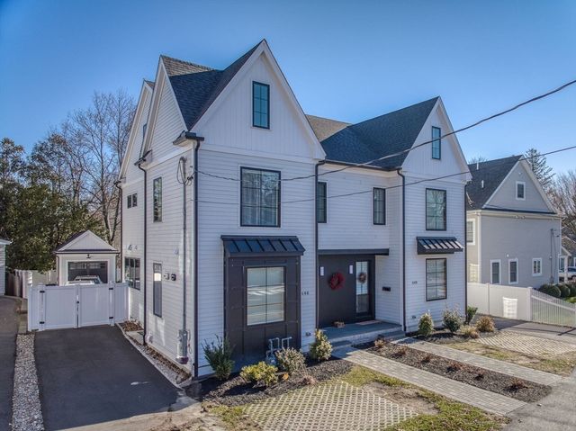 $1,550,000 | 646 Webster Street | Birds Hill