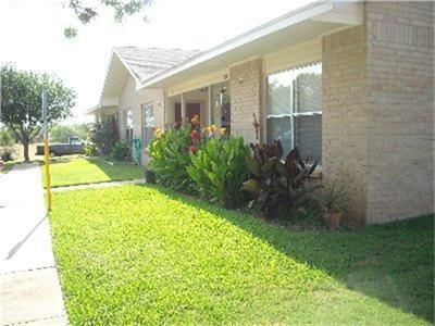 $676 | 404 Medina Street | Cotulla