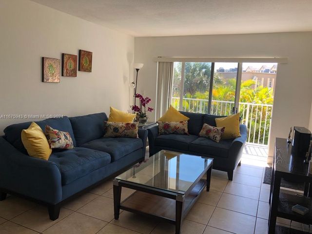 $2,400 | 5231 Geneva Court, Unit 306 | Doral