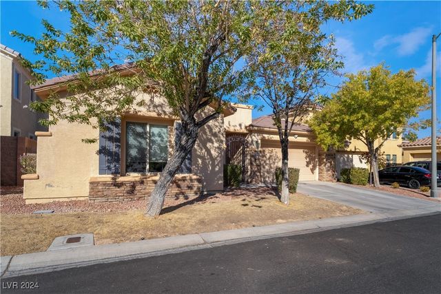 $689,000 | 4996 Del Pueblo Avenue | Southern Highlands