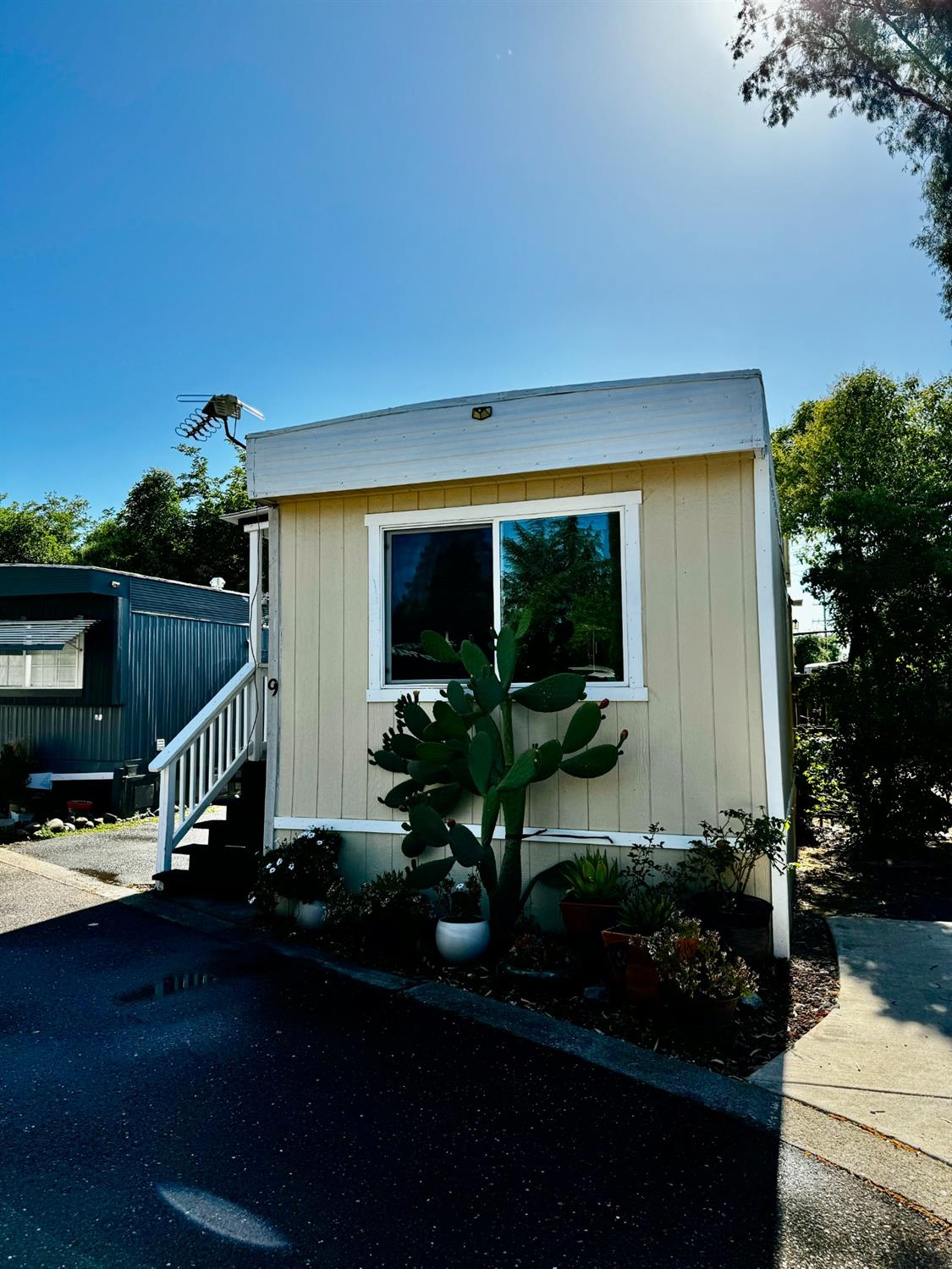 a view of house with patio outdoor seating