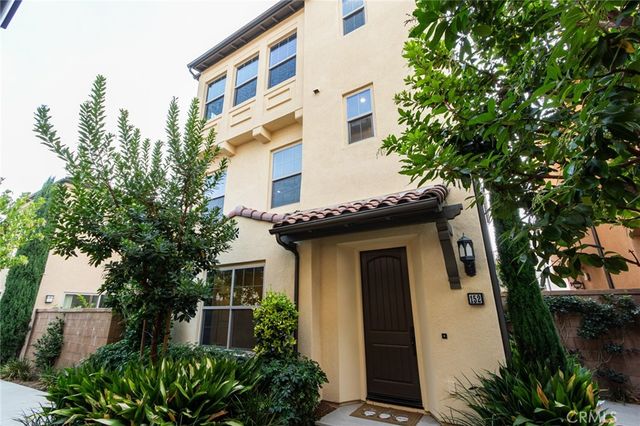 $1,690,000 | 152 Milky Way | Irvine