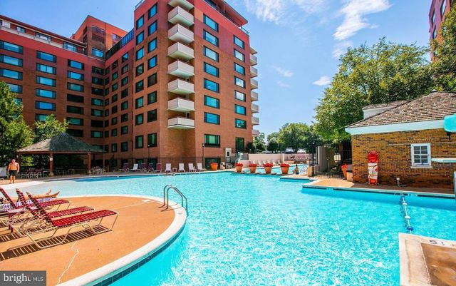 $1,400 | 1021 Arlington Boulevard, Unit 310 | River Place East