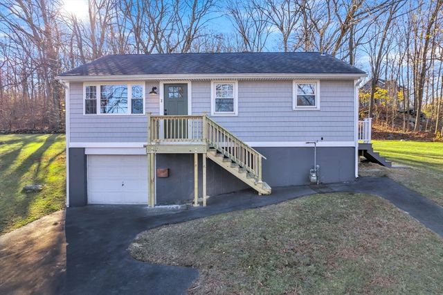 $429,000 | 2 Leslie Lane | Armory Village