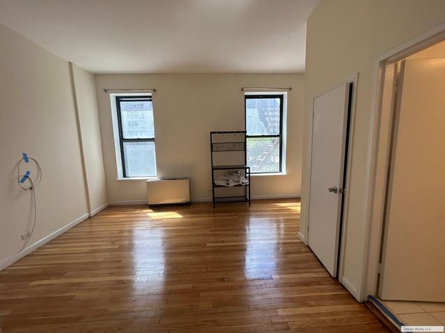 $2,600 | 2020 Broadway, Unit 5G | Upper West Side