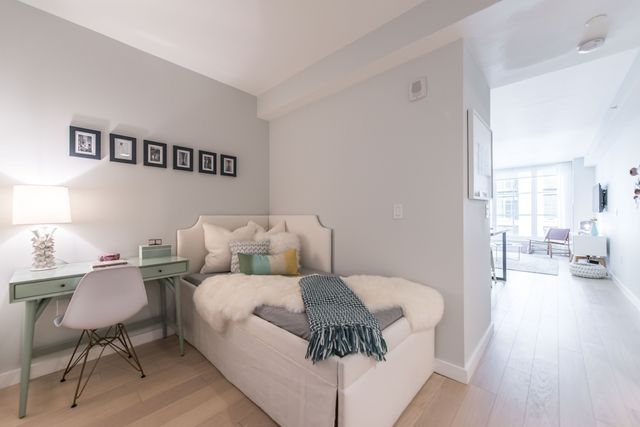 $4,120 | 535 West 43rd Street, Unit 9LSOUTH | Hell's Kitchen