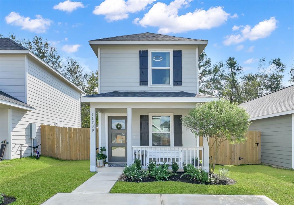 This quaint 2 story home, nestled in the desirable community of Marie Village, boasts a modern design and is the perfect blend of style and comfort.