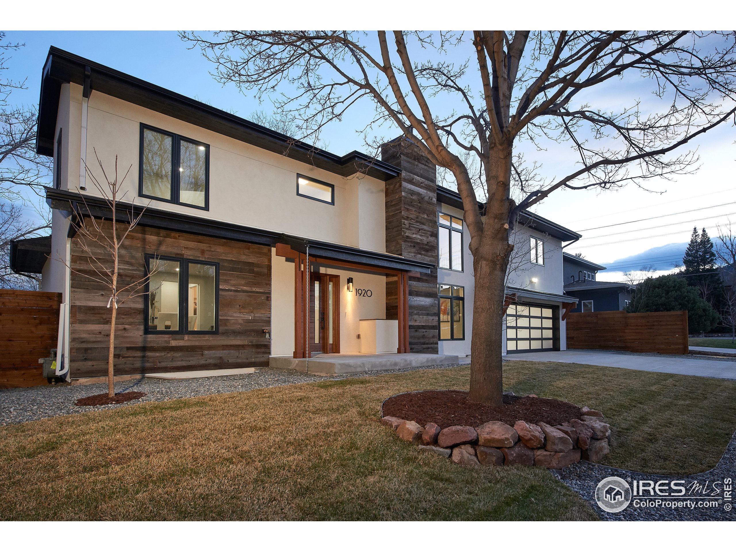 a house view with a outdoor space