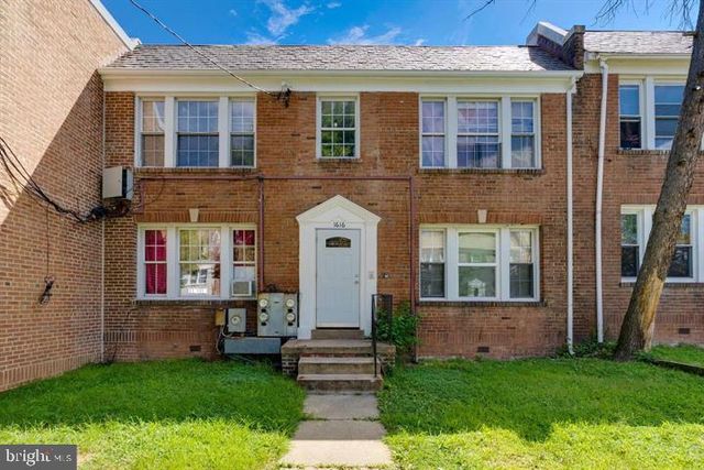 $816,000 | 1616 17th Place Southeast | Anacostia