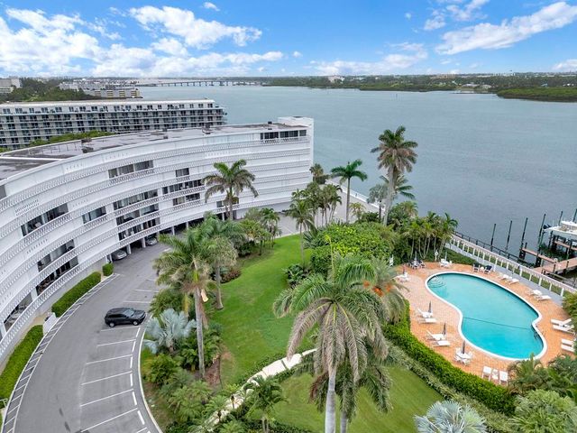 $615,950 | 2505 South Ocean Boulevard, Unit 309 | South Palm Beach - Palm Beach