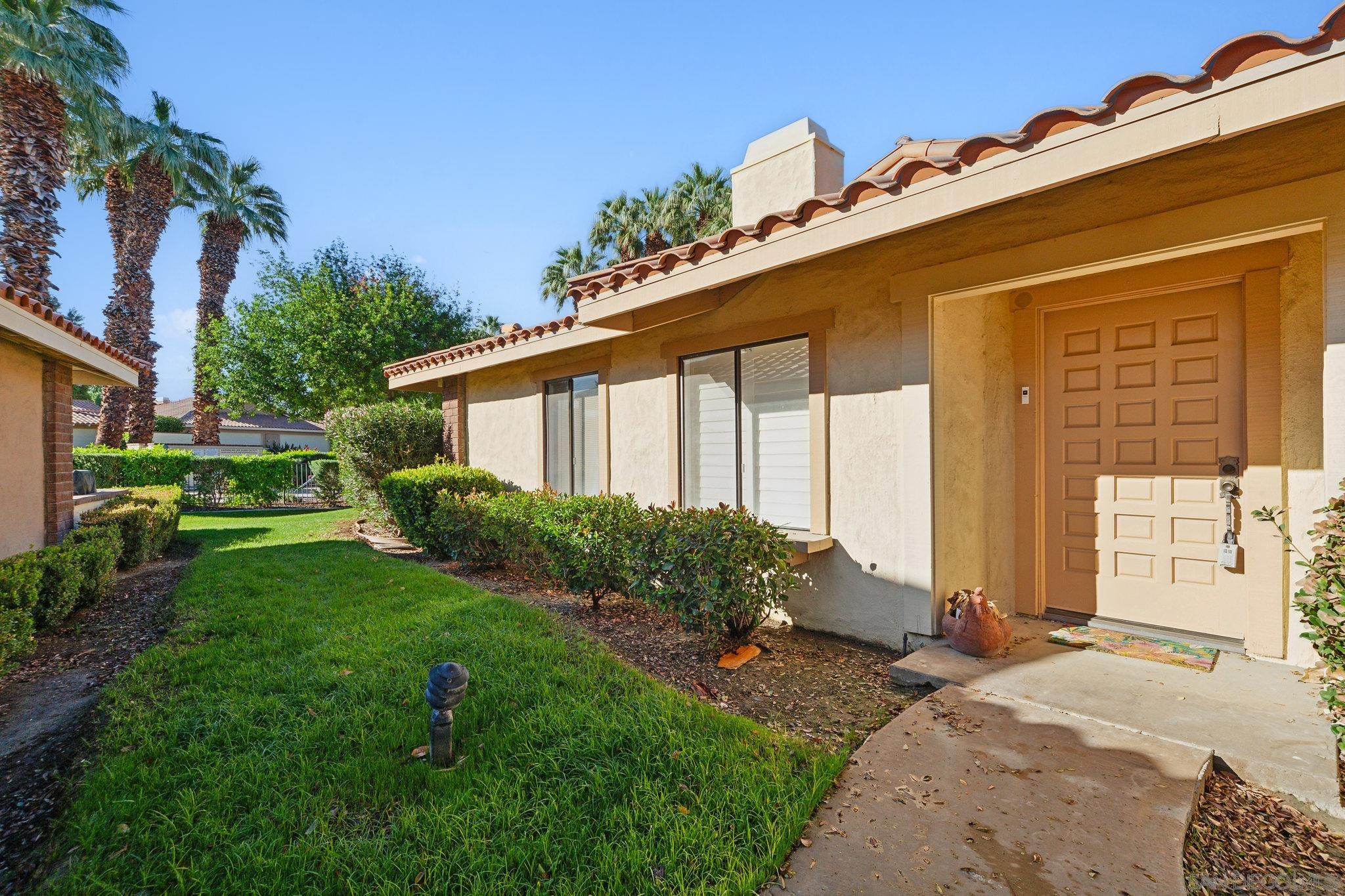 a front view of house with yard