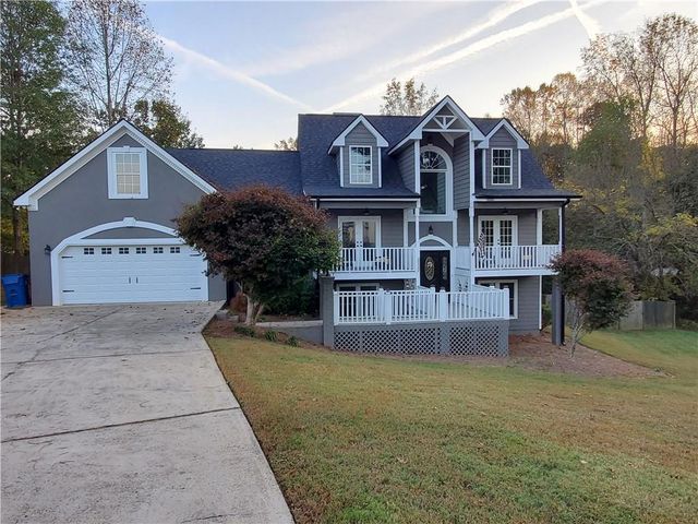 $444,900 | 326 Ryan Drive | Auburn