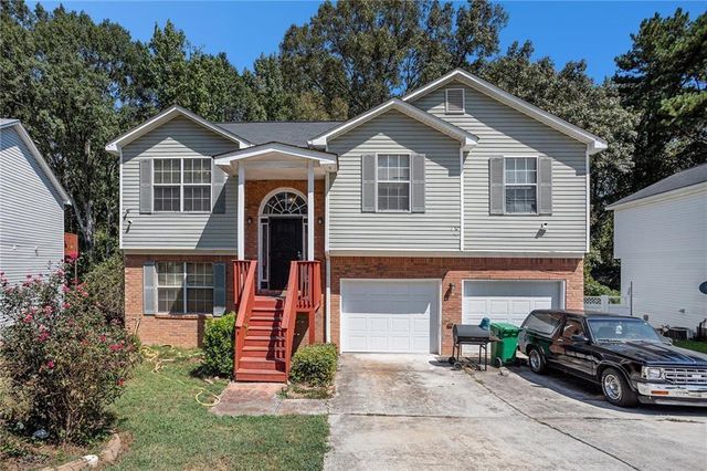 $285,000 | 5844 Cedar Croft Lane | Redan