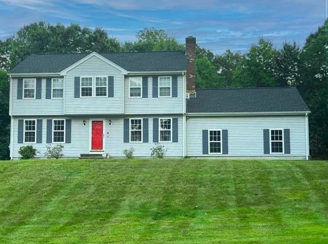 $569,900 | 4 Mantoni Drive | Hopedale Center