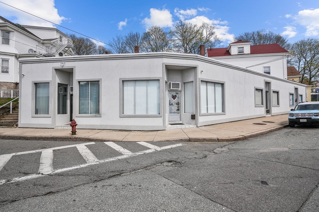 a view of a white building