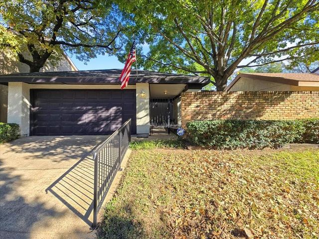 $289,900 | 1611 Hawthorne Drive | Randol Mill