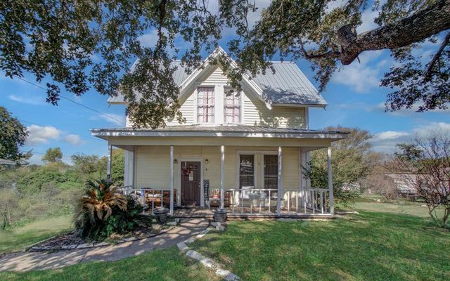 $199,900 | 404 West Jefferson Street | Brenham