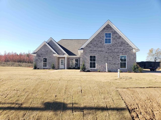 $314,900 | 190 Cadet Drive | Senatobia