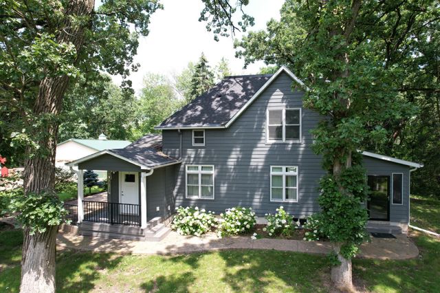 $499,900 | 410 West 11th Street | Albert Lea Township - Freeborn County