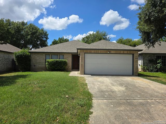 $310,000 | 13139 Regency Bend | San Antonio