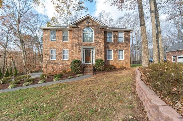 $475,000 | 612 Doe Run Drive | Kernersville