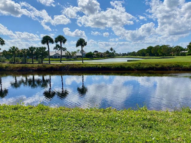 $3,350 | 2900 Southwest 22nd Circle, Unit 222F | Delray Beach