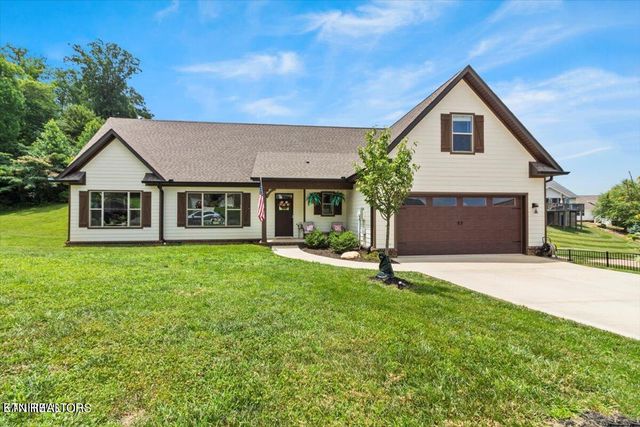 $579,900 | 605 Peachtree Drive | Ashwood Park Villas