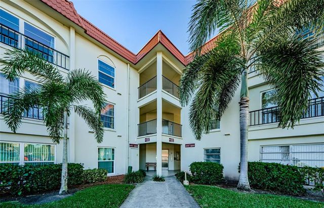 $219,900 | 2700 Bayshore Boulevard, Unit 4309 | Mediterranean Manors