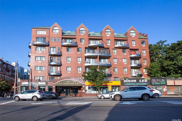 $698,000 | 41-05 College Point Boulevard, Unit 3B | Downtown Flushing