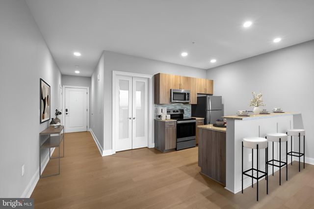 $2,360 | 200 North 16th Street, Unit 1022 | Logan Square