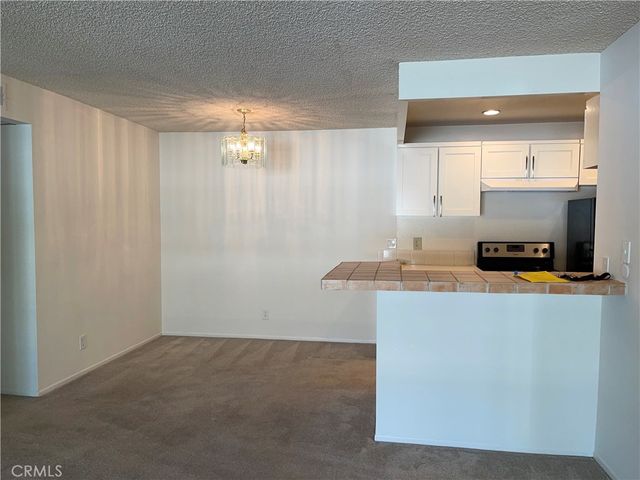 $2,650 | 23663 Park Capri, Unit 128 | Calabasas