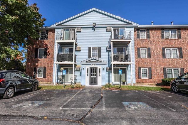 $249,900 | 1799 Bodwell Road, Unit 22 | Southeast Manchester