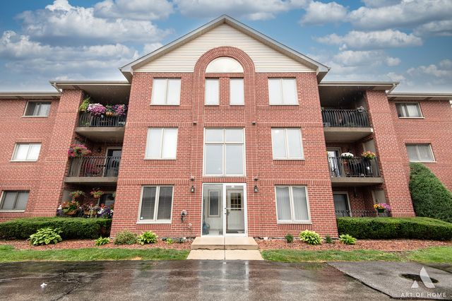 $2,350 | 11110 East Cove Circle, Unit 2A | Palos Hills